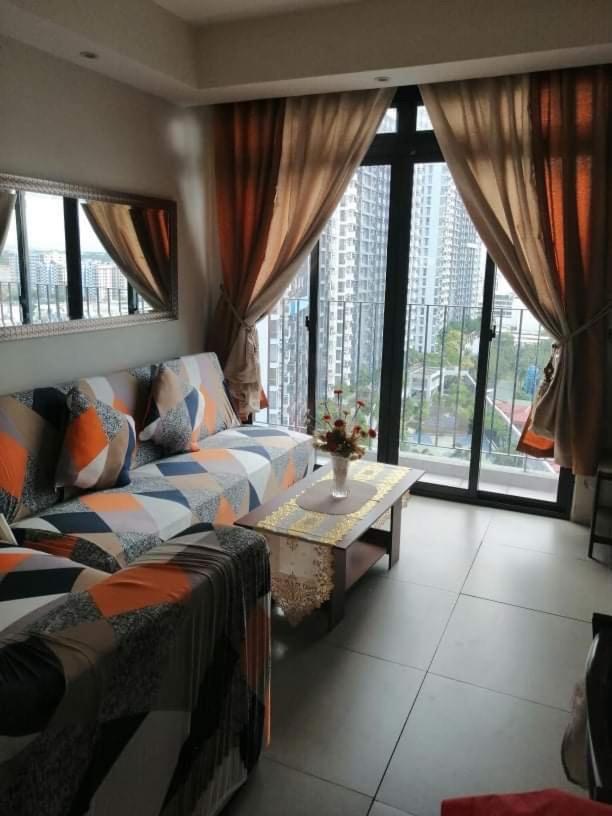 12 -A Portovita North Tower Quezon City Bagian luar foto